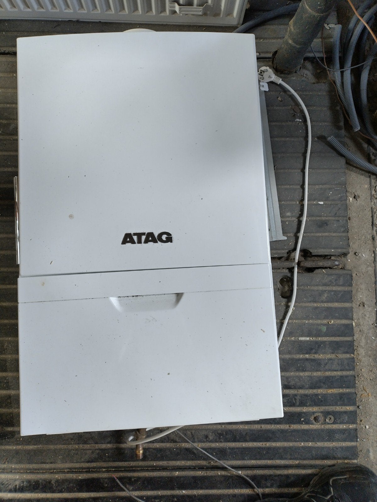 Atag l28e cv ketel 2018, Doe-het-zelf en Verbouw, Minder dan 20 liter, Ophalen, Gebruikt, Geiser
