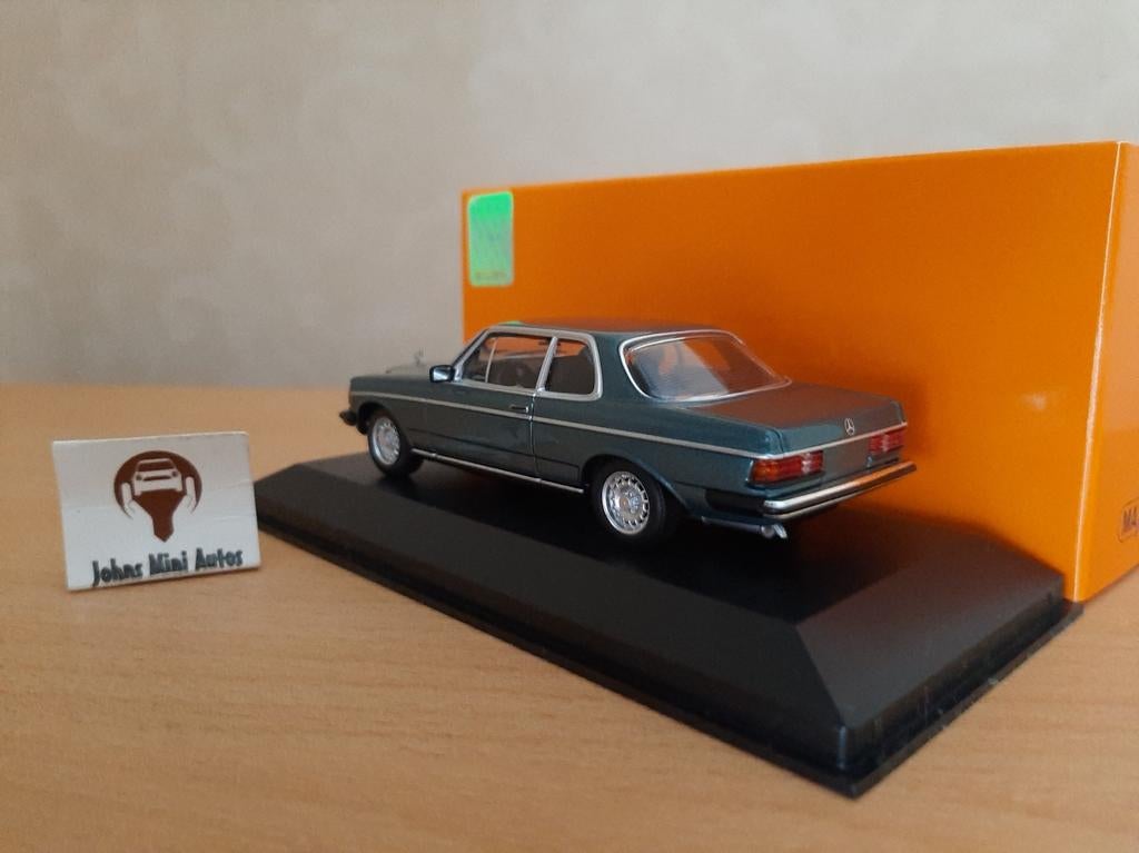 Mercedes Benz C123 Coupe 1976 Petrol van Maxichamps 1:43, Hobby en Vrije tijd, Modelauto's | 1:43, Overige merken, Auto, Nieuw