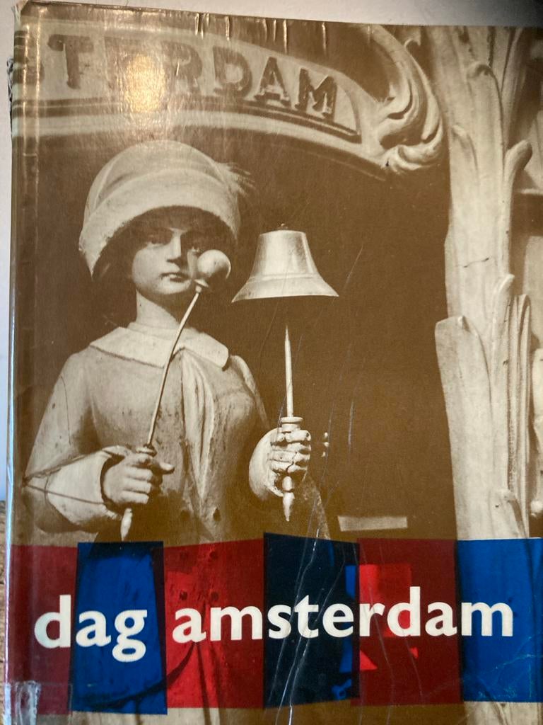 Dag Amsterdam - Platenboek, Boeken, Ophalen of Verzenden, 20e eeuw of later, Gelezen