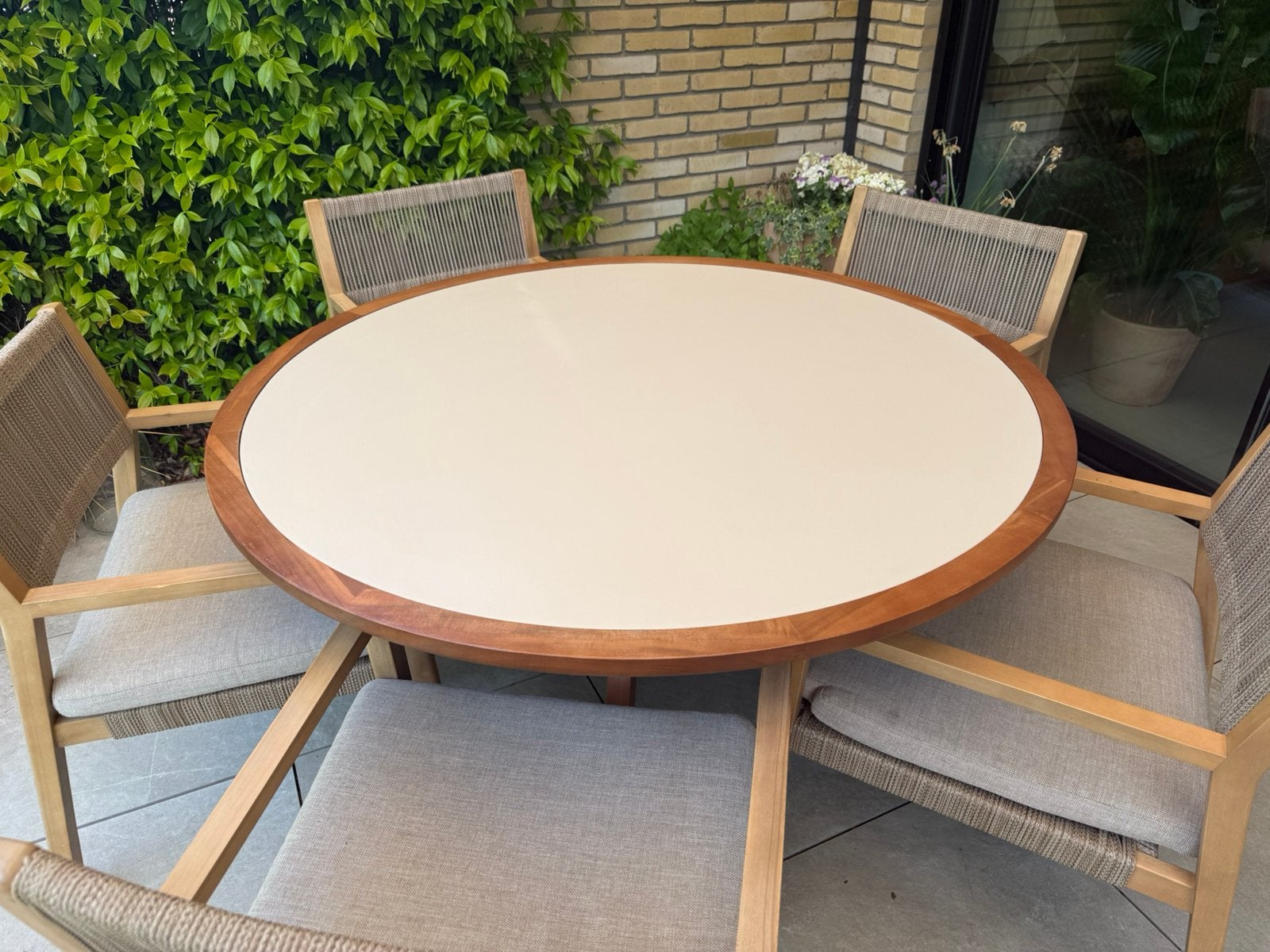 Ronde tuintafel cement & acaciahout Ø130 cm Gamila Sklum, Ophalen, Gebruikt, Rond, Hout