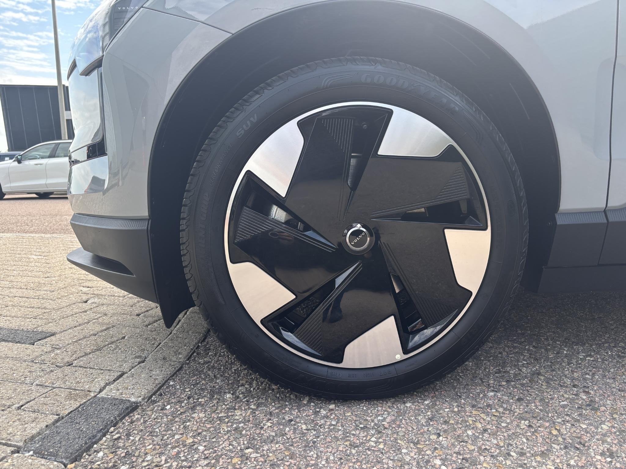 Volvo EX30 Single Motor Extended Range Plus 69 kWh, Auto's, Volvo, Achterwielaandrijving, Gebruikt, Leder en Stof, Origineel Nederlands
