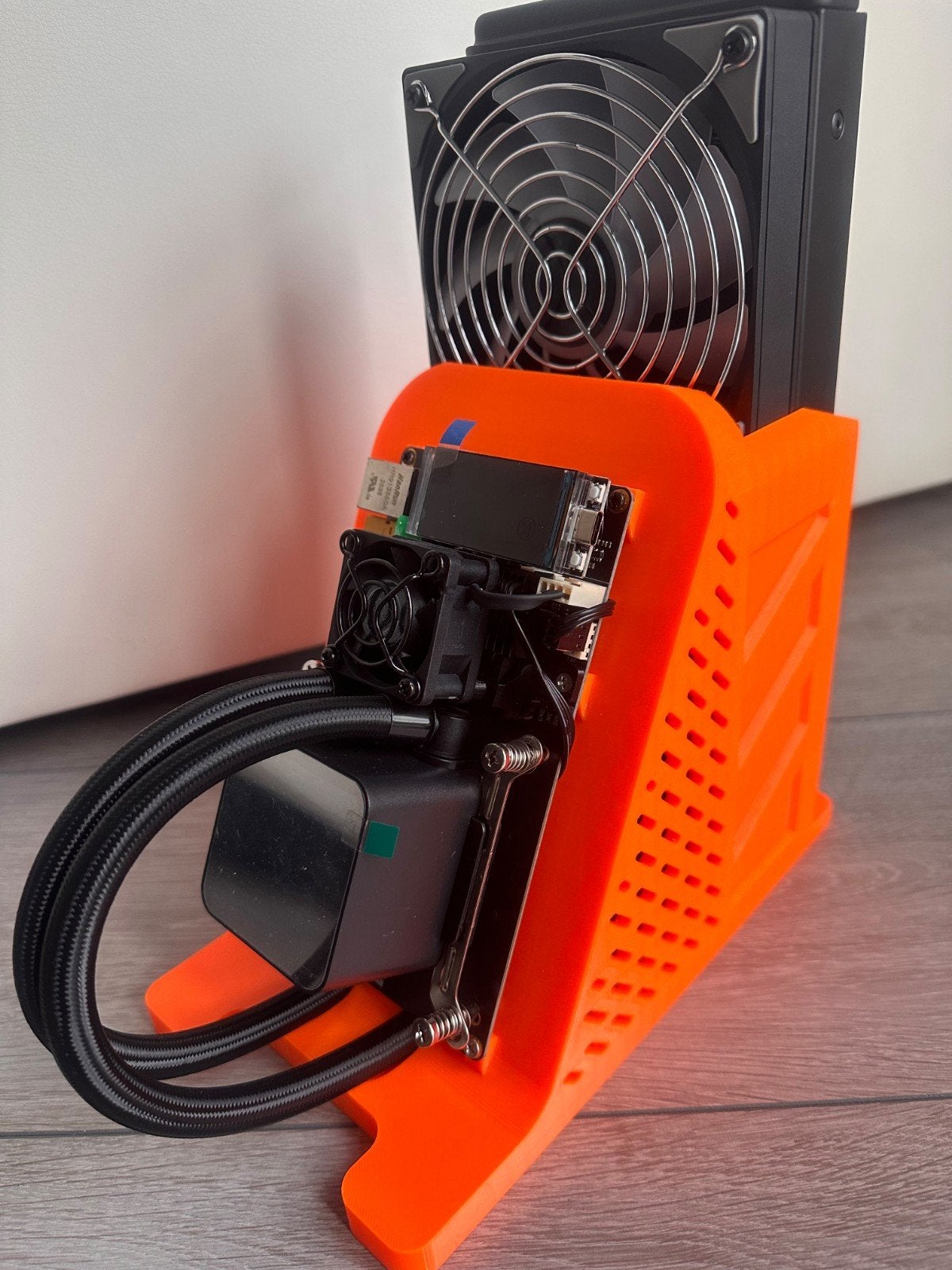 Hydro Nexus Bitcoin Mining Rig - 20 TH/s, 288W, Ophalen of Verzenden, Zo goed als nieuw, Hydro Nexus