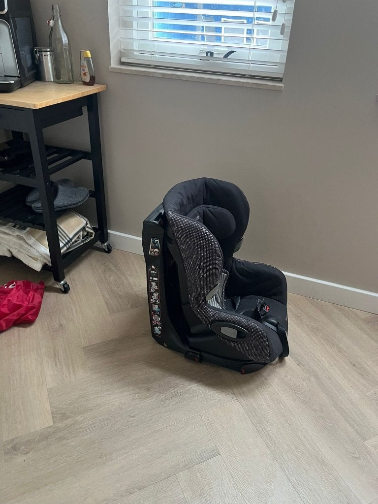 De Axiss van Maxi-Cosi, Ophalen, Verstelbare rugleuning, Autogordel, 9 t/m 18 kg