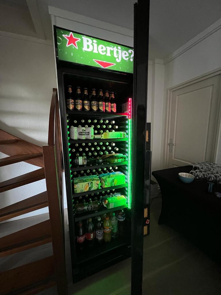 Bierkoelkast te huur!, Ophalen, Zo goed als nieuw