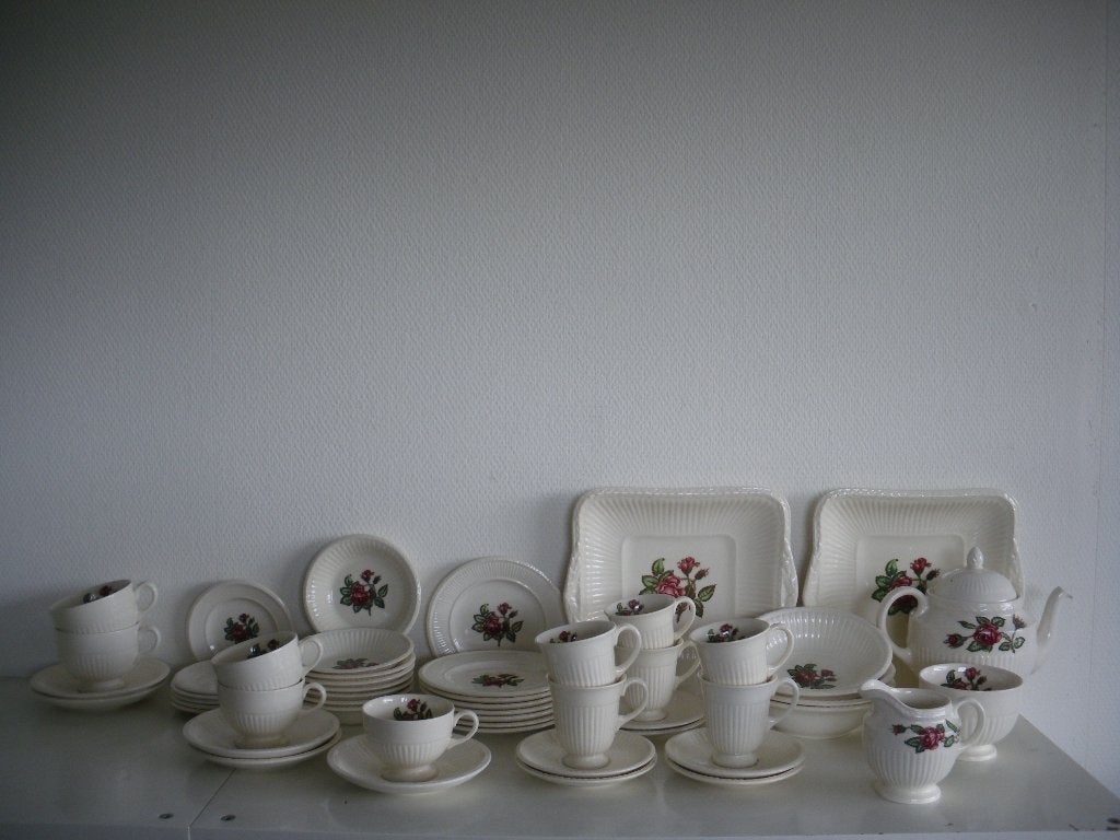 Wedgwood Moss Rose servies, Huis en Inrichting, Keuken | Servies, Ophalen of Verzenden, Zo goed als nieuw, Bord(en), Wedgwood