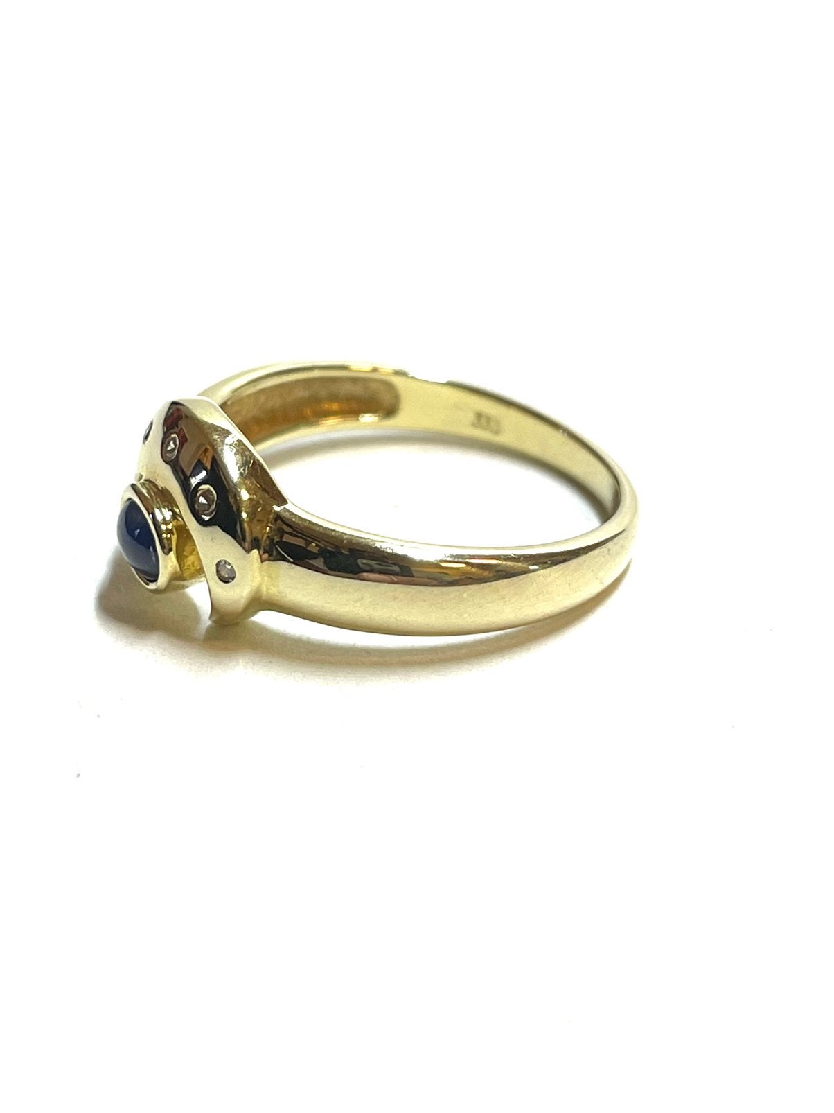 8k gouden ring met een saffier en diamanten, -, -, Ophalen of Verzenden, Zo goed als nieuw