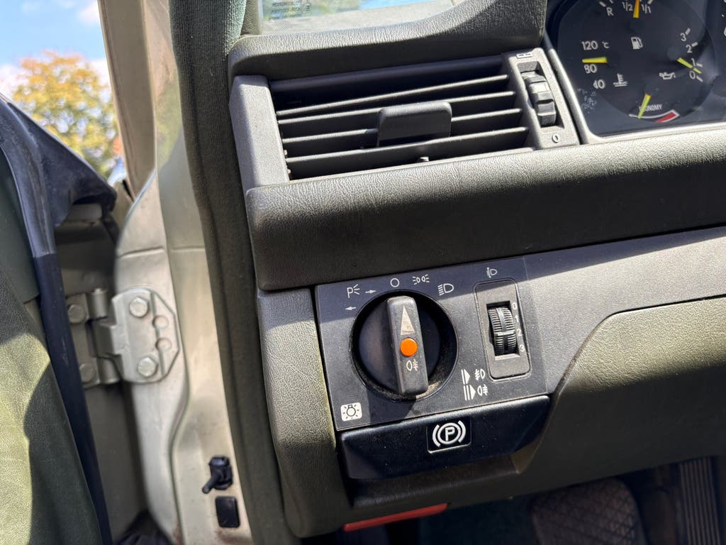 Mercedes-Benz W124 uit 1985 – Belastingvrij, foto 6