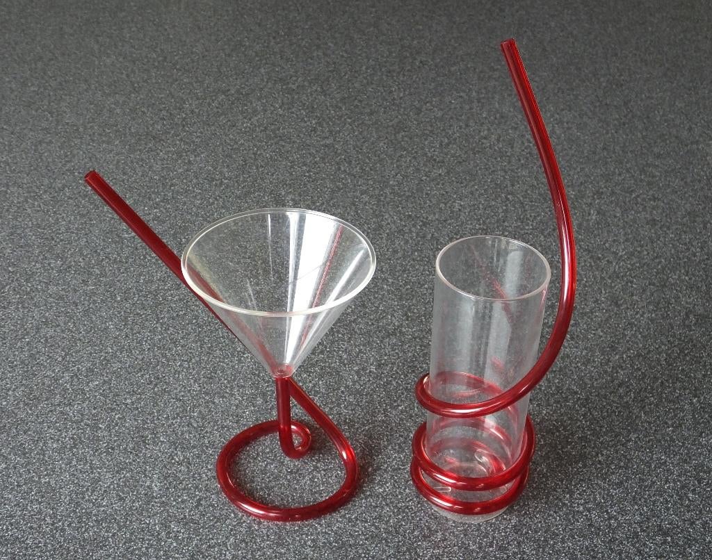 2 Kunststof drinkglazen  met grappig rietje., Huis en Inrichting, Keuken | Servies, Overige materialen, Overige typen, Ophalen of Verzenden