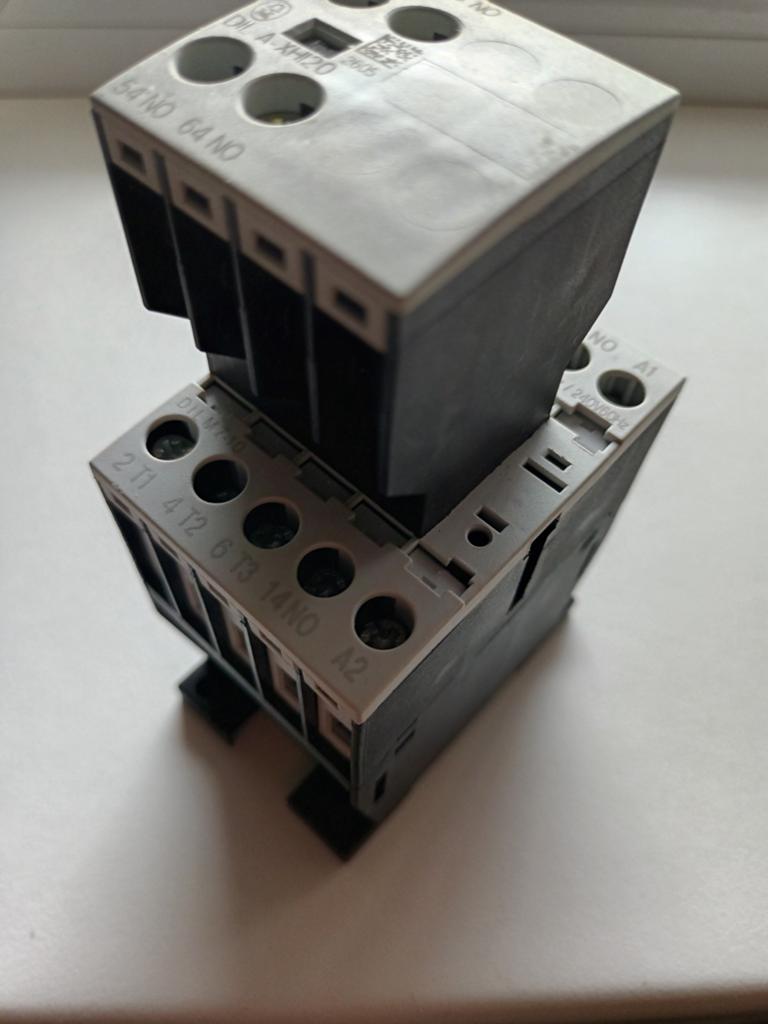 Moeller DIL M7-10 relais magneetschakelaar 3 KW 230 Volt ac, Ophalen of Verzenden, Zo goed als nieuw