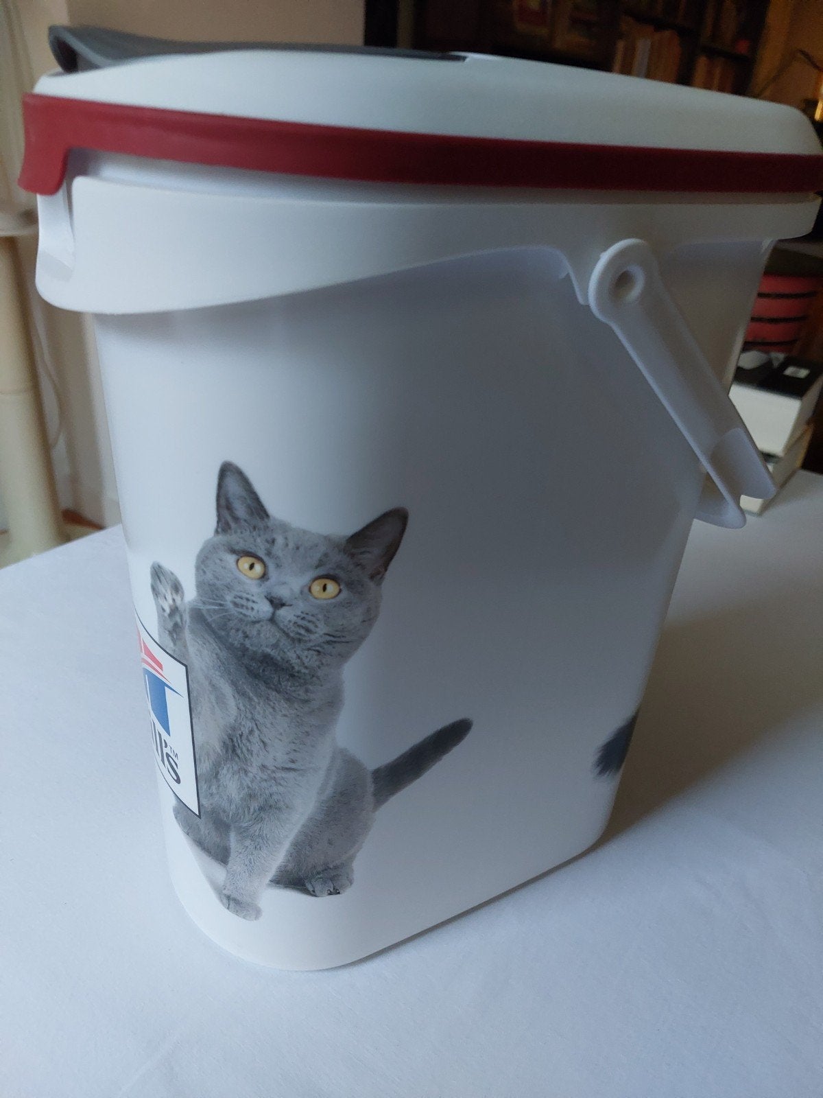 Kattenbrokjescontainer van CURVER voor 4 kg/10 ltr., Ophalen of Verzenden, Zo goed als nieuw