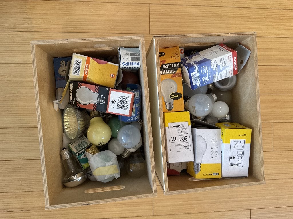 verzameling gloeilampen en halogeenlampen, Gloeilamp, Nieuw, E27 (groot), Ophalen