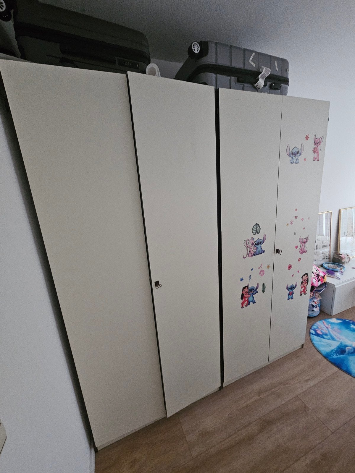 Stevige kledingkast met 4 deuren - Gratis af te halen, Ophalen, Met deur(en), Gebruikt, 200 cm of meer