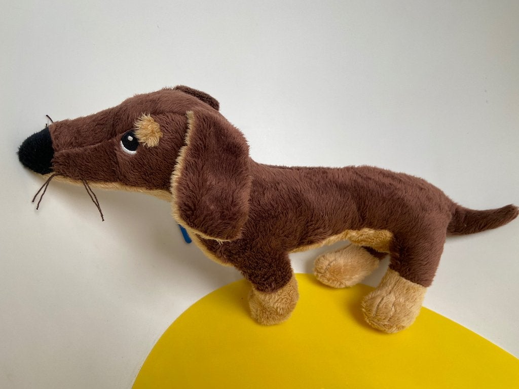K1816 ikea hond tekkel bruin, Kinderen en Baby's, Speelgoed | Knuffels en Pluche, Hond, Ophalen of Verzenden