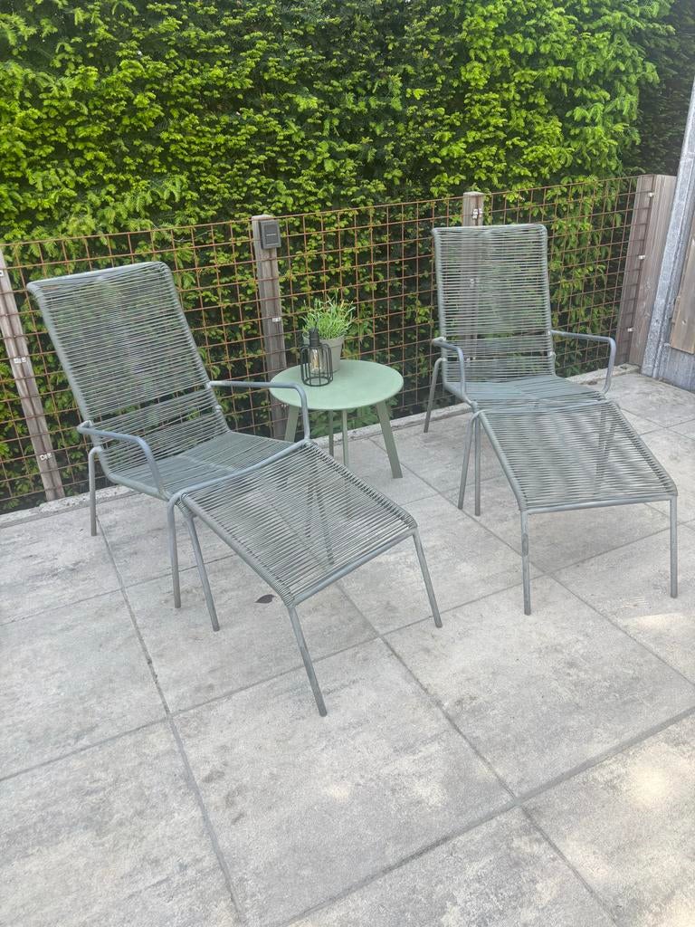 Gezellig tuinsetje met tafeltje voor koffie, Overige materialen, Gebruikt, Bijzettafel, Tuinset