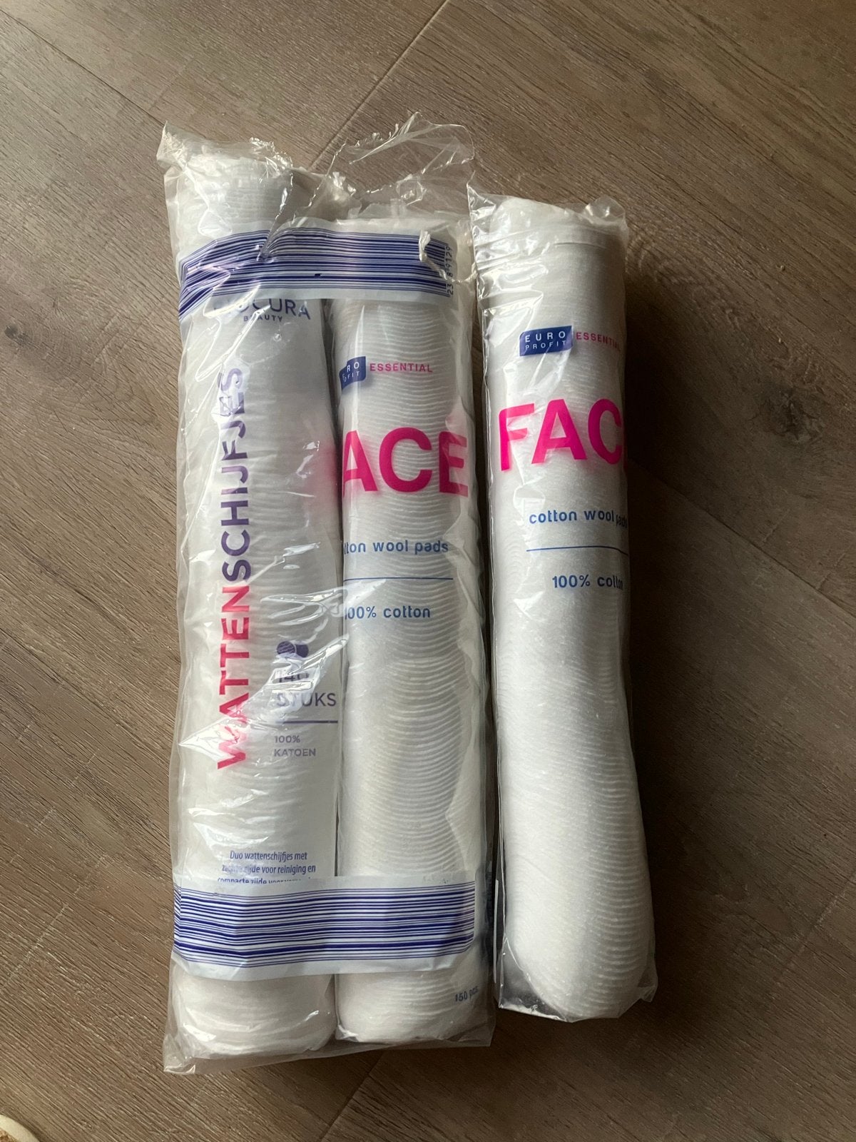 Gratis ophalen: Nieuwe wattenschijfjes (2x 150 stuks), Ophalen, Nieuw, Gehele gezicht, Reiniging
