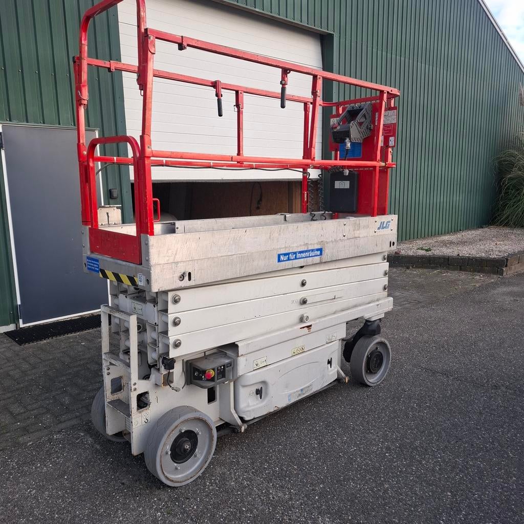 JLG 2630 ES HOOGWERKER BJ 2014 SCHAARHOOGWEKER, Ophalen of Verzenden