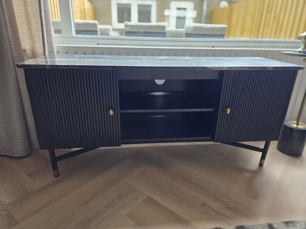 Stijlvol zwart dressoir/ tv kast met marmeren blad, Huis en Inrichting, Kasten | Televisiemeubels, Overige materialen, 100 tot 150 cm