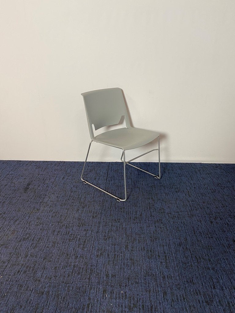 1 x Kantinestoel Comforto Haworth D6240 - Grijs, Huis en Inrichting, Ophalen, Kunststof, Gebruikt, Eén