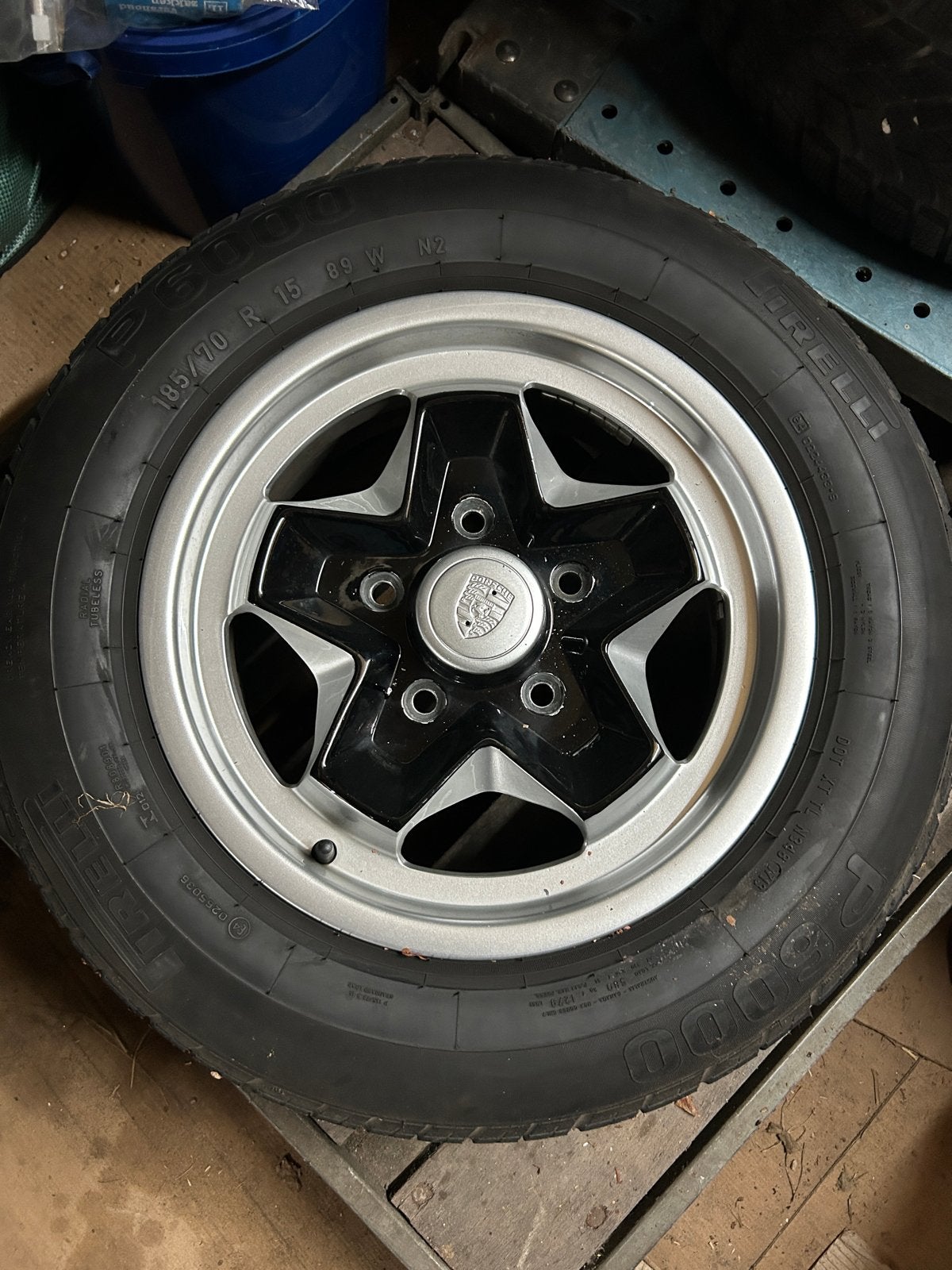 Porsche 911 Cookie Cutters met Pirelli P6000 banden, Ophalen, Gebruikt, 15 inch, Banden en Velgen