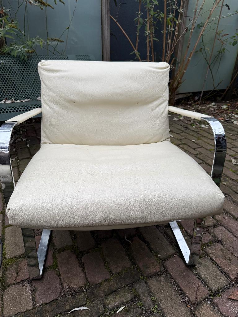 2 Fauteuils Conform Shabby wit leer gave staat, Ophalen, 75 tot 100 cm, Zo goed als nieuw, Industrieel Vintage Klassiek tijdloos loungen