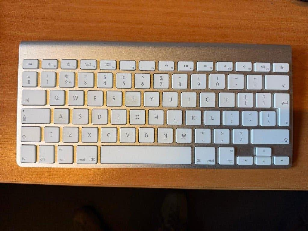 Apple Wireless Keyboard, Computers en Software, Ophalen of Verzenden, Zo goed als nieuw, Draadloos, Qwerty