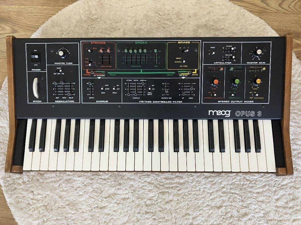 Moog Opus 3, Muziek en Instrumenten, Synthesizers, Ophalen, Zo goed als nieuw, 49 toetsen, Overige merken