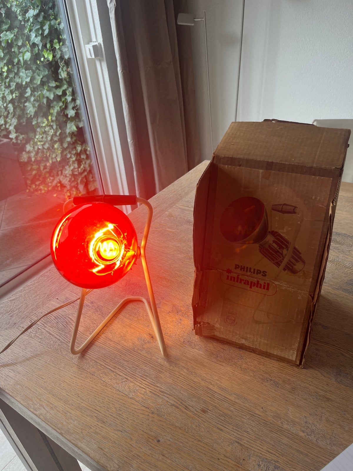 Philips Infrarood Warmtelamp - Werkt Prima, Met Originele Do, Ophalen of Verzenden, Gebruikt