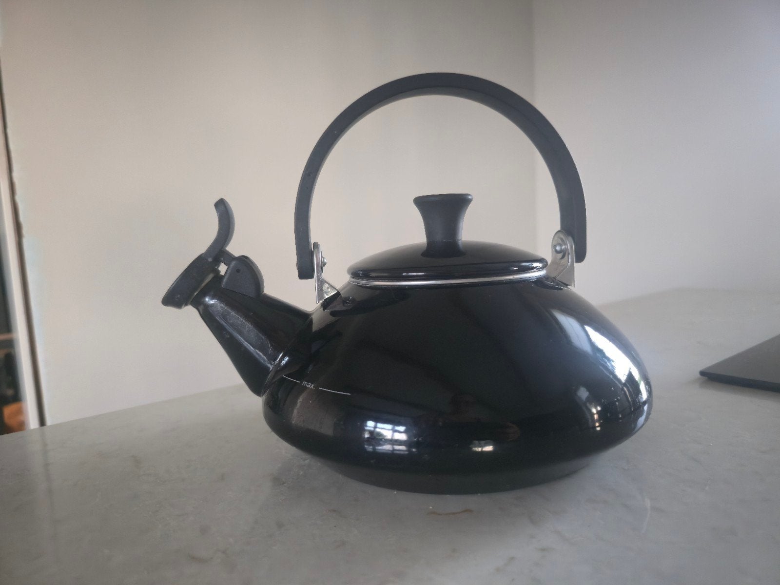 Le Creuset fluitketel, zwart - zo goed als nieuw, Zo goed als nieuw, Zwart, Metaal, Le Creuset