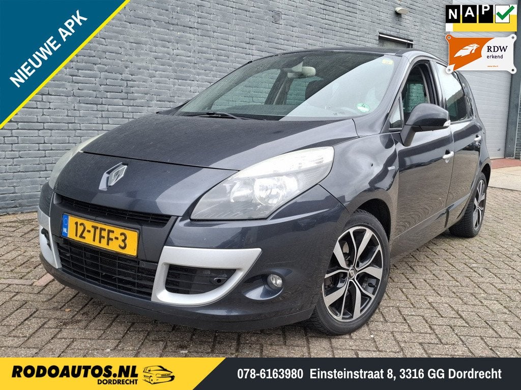 Renault Scénic 1.6 dCi Bose Navi/Pano/Ecc/Cruise ✅, Auto's, Renault, Euro 5, Gebruikt, 4 cilinders, 23 km/l
