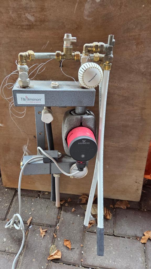 1-groeps vloerverwarmingsverdeler Therminon, Doe-het-zelf en Verbouw, Verwarming en Radiatoren, Ophalen, Minder dan 30 cm, Overige typen