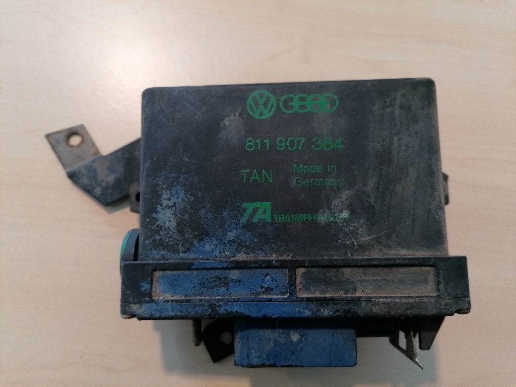 VW ECU 811 907 384 TAN, Auto-onderdelen, Ophalen, Gebruikt, Volkswagen