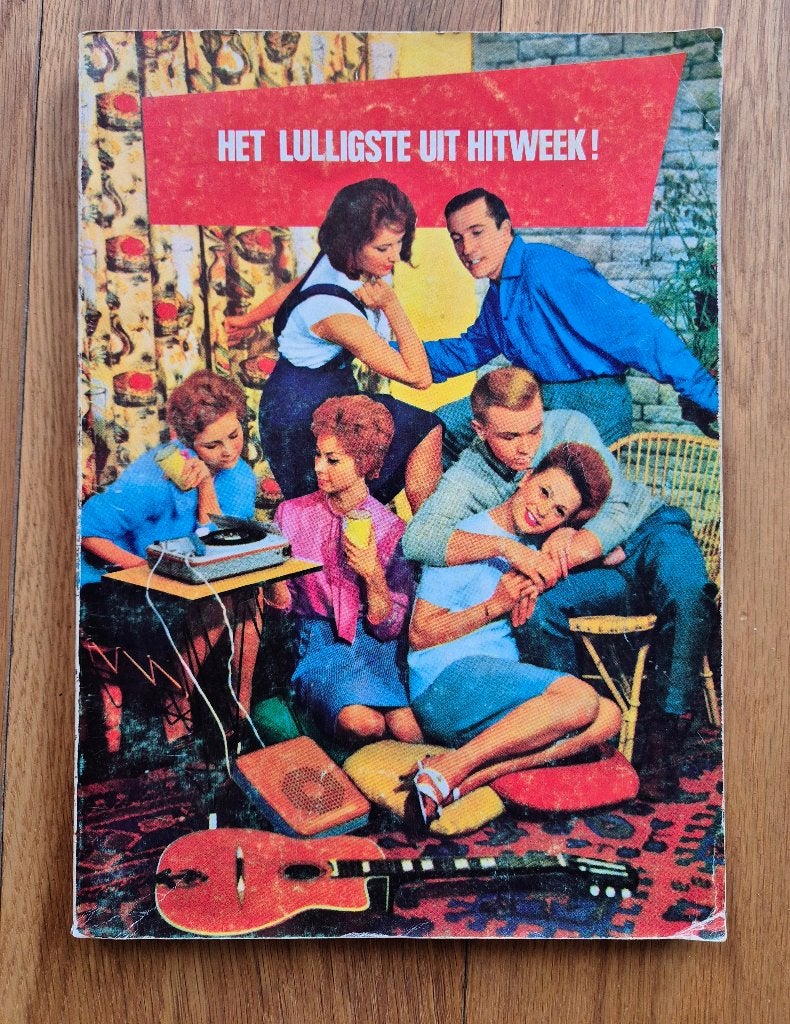 "Het lulligste uit Hitweek!", een legendarisch boek uit 1968, Overige typen, Diverse auteurs, Ophalen of Verzenden, Zo goed als nieuw