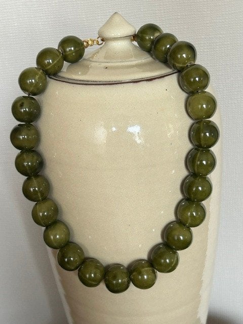 Stoere halsketting in prachtige donkergroene kleur, Sieraden, Tassen en Uiterlijk, Kettingen, Ophalen of Verzenden, Nieuw, Groen
