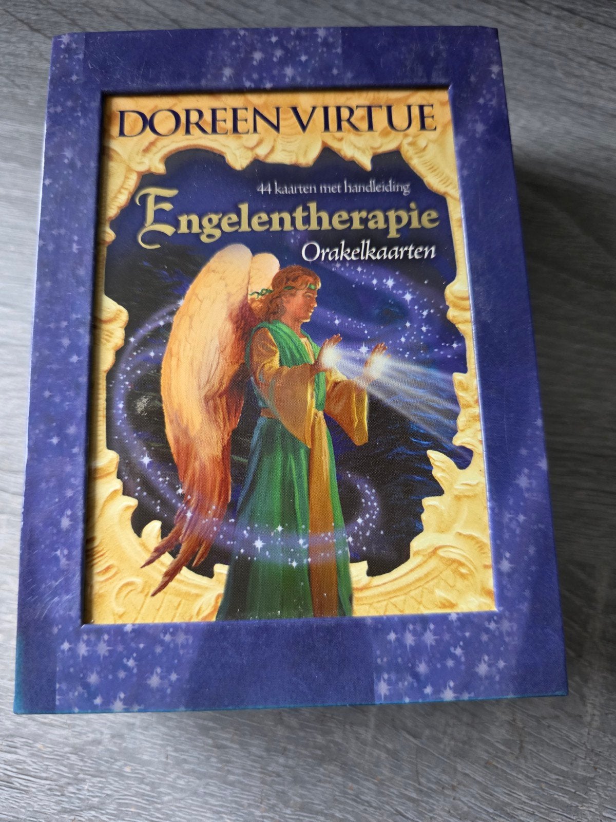 Doreen Virtue Engelentherapie Orakelkaarten (NL), Boeken, Tarot of Kaarten leggen, Overige typen, Ophalen of Verzenden, Zo goed als nieuw