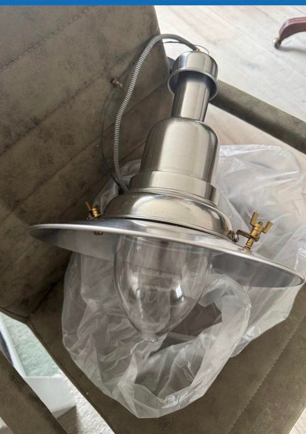 2 identieke Industriële hanglampen - Metaal en Glas, Ophalen, Zo goed als nieuw, Glas