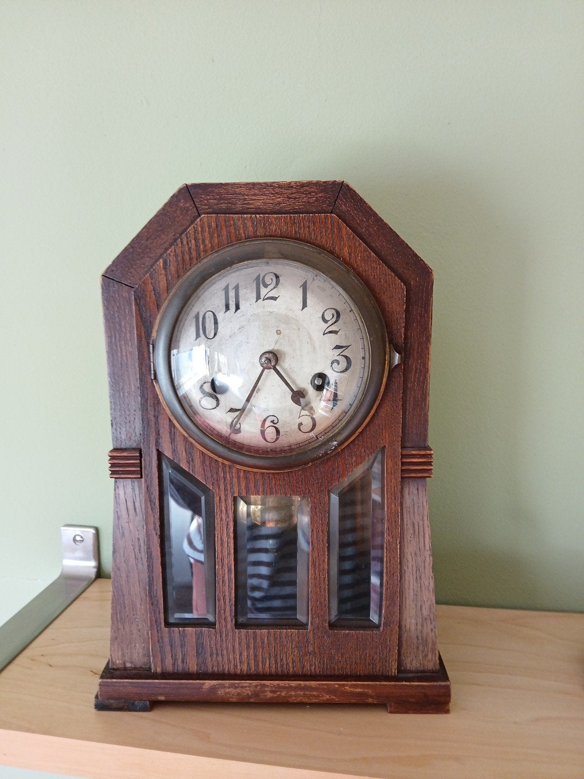 Antieke houten tafelklok met slinger, Ophalen of Verzenden