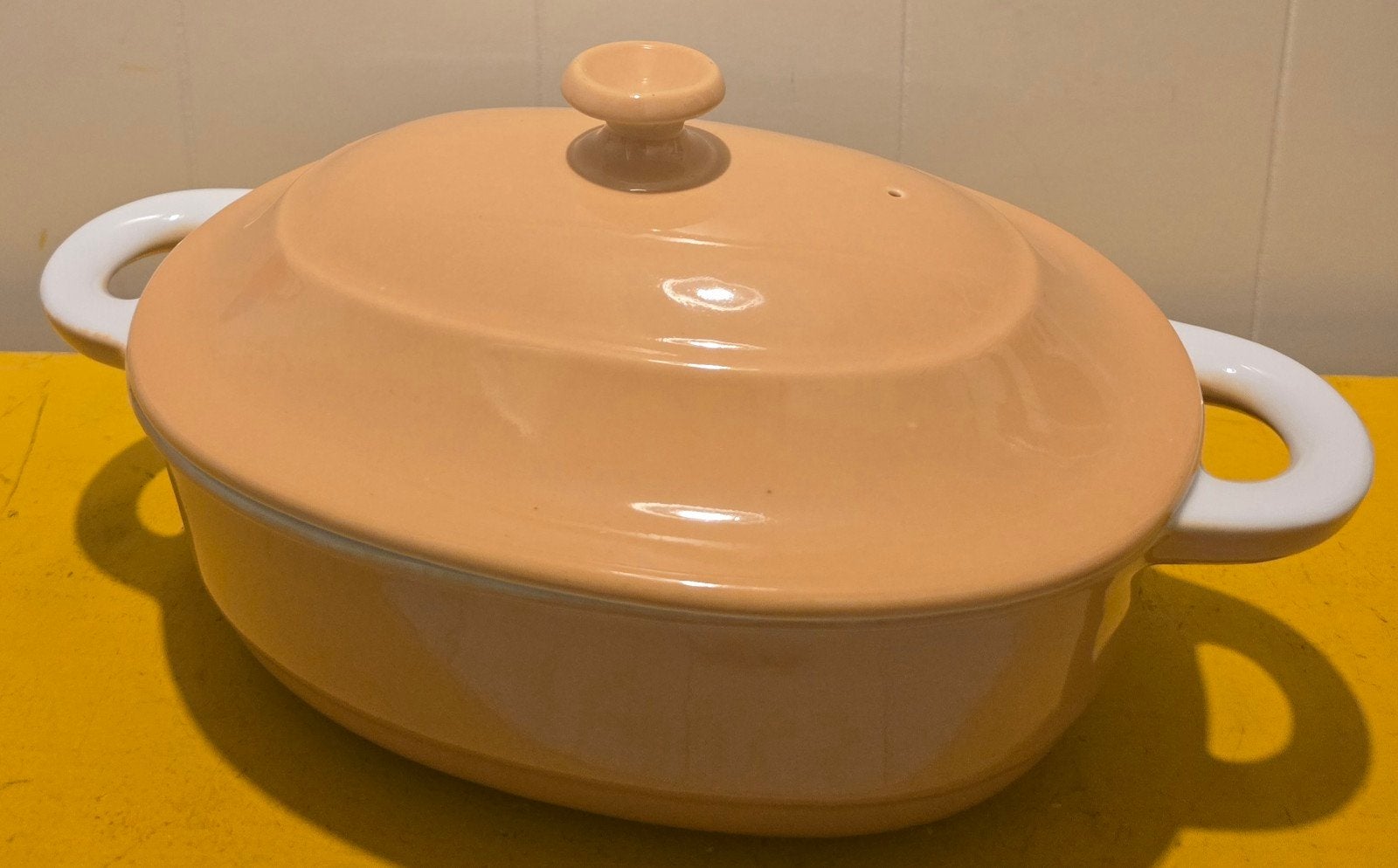 Okergele ovenschaal, Huis en Inrichting, Keuken | Potten en Pannen, Ophalen of Verzenden, Nieuw, Overige materialen, Overige typen