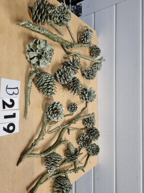 B219 dennenappels groen decoratie, Ophalen of Verzenden, 'T Olde Gre-j, Info@toldegrej.nl, Endepoelstraat 20f Didam
