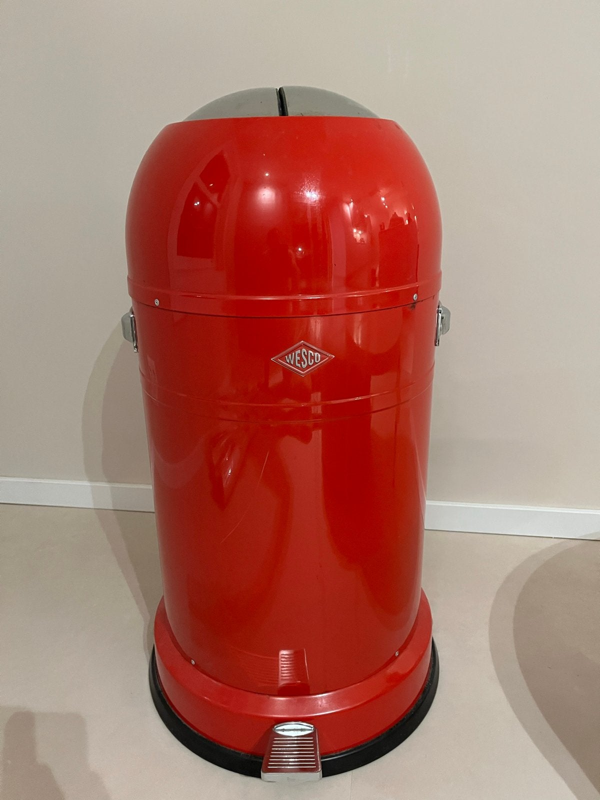 Wesco Pedaalemmer - Glanzend Rood - Vintage, Huis en Inrichting, Ophalen, Gebruikt, Met pedaal, 30 tot 40 liter