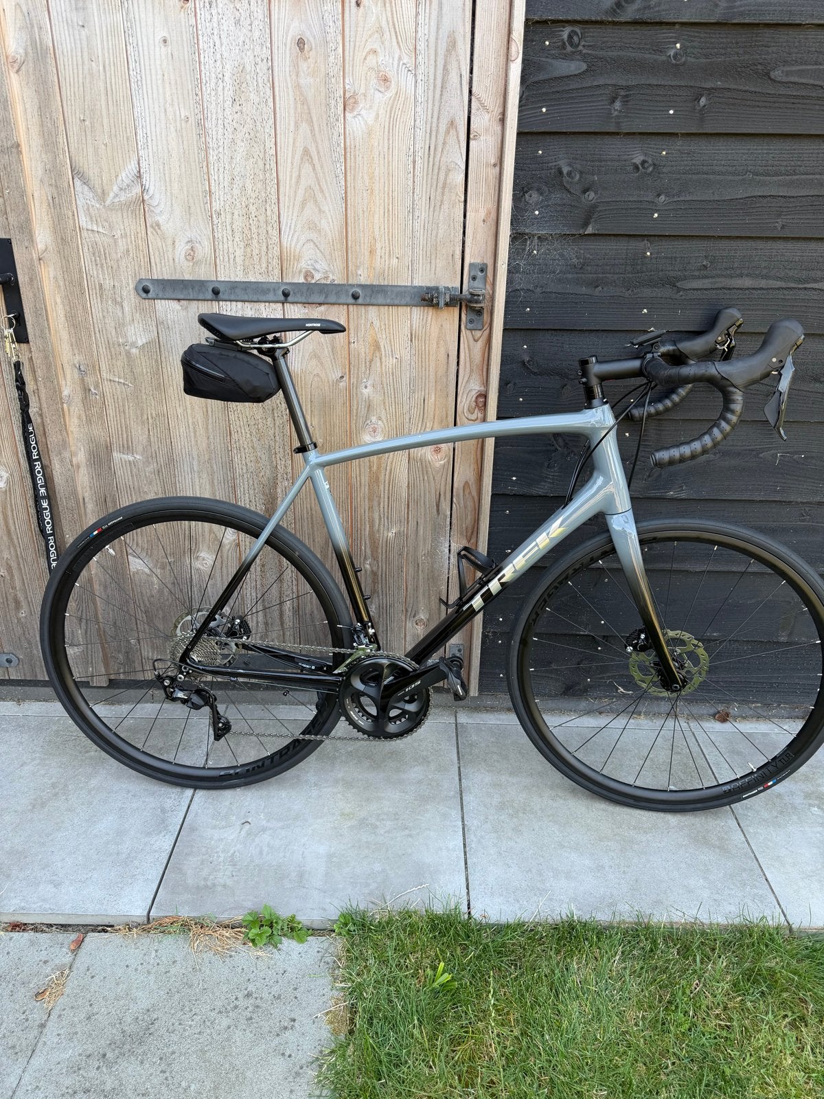 Trek Emonda ALR 5 - Maat 60 - Shimano 105 - Z.G.A.N., 28 inch, Zo goed als nieuw, 57 tot 61 cm, Meer dan 20 versnellingen