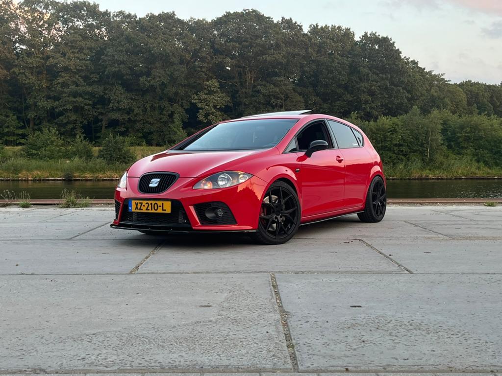 Seat Leon 2.0 Tfsi 16V 177KW Cupra 2008 Rood, Auto's, Voorwielaandrijving, 1984 cc, Leon, Handgeschakeld