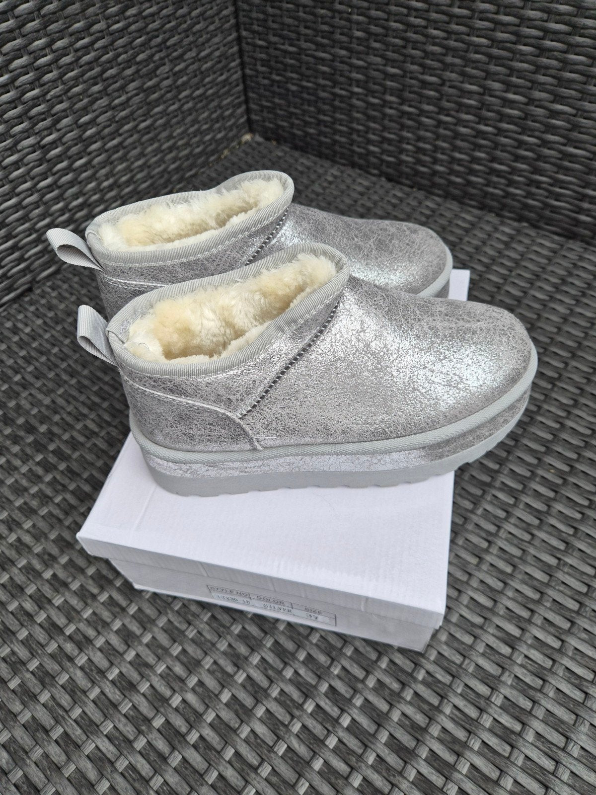 Nieuwe Zilver Glitter Winter Boots - Maat 37, Overige kleuren, Lage of Enkellaarzen, Nieuw, Ophalen of Verzenden