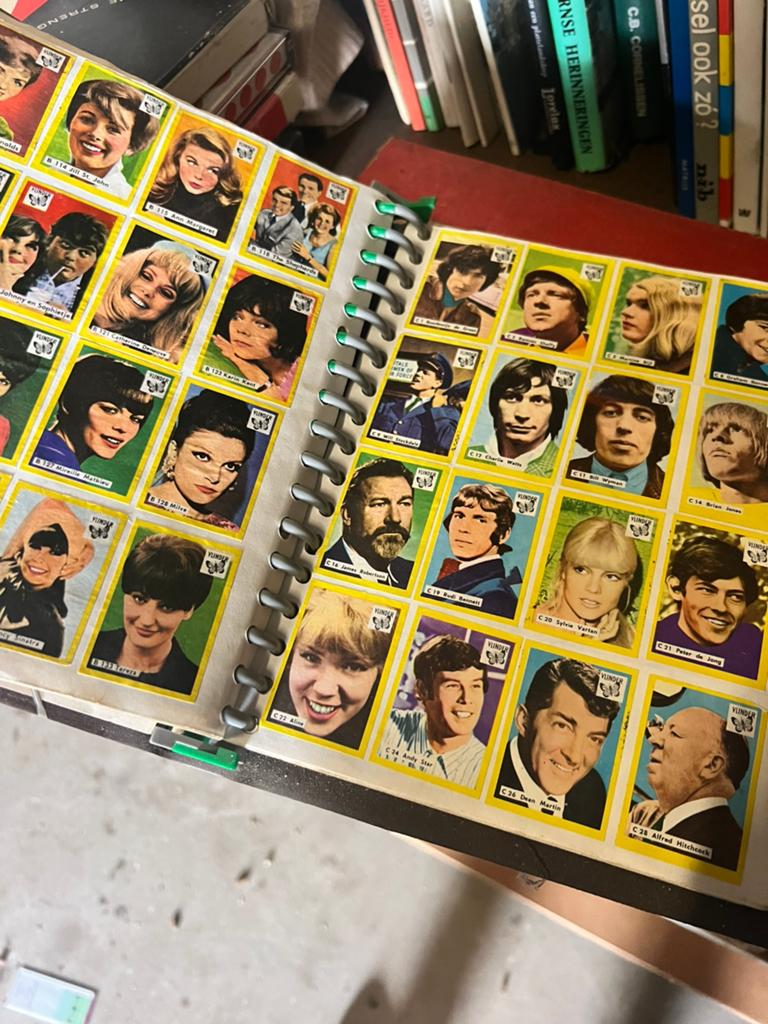 Oud album met plaatjes van luciferdoosjes, Ophalen of Verzenden, Meerdere plaatjes