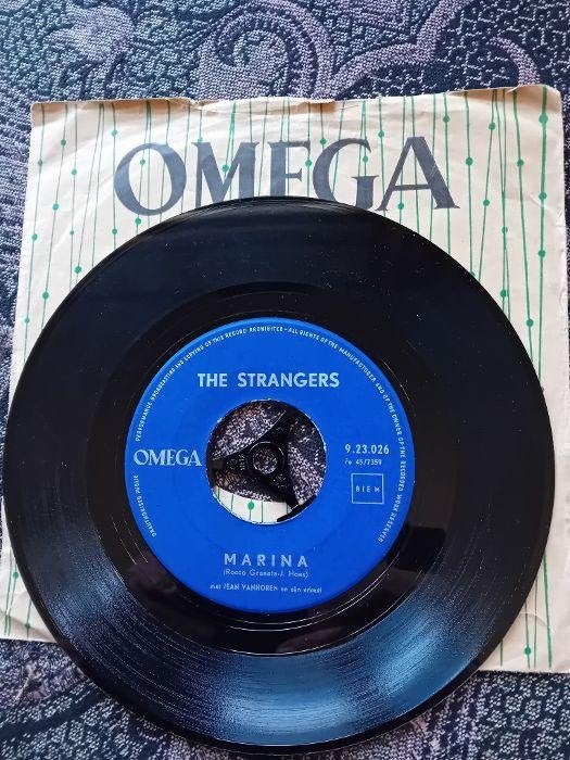 The Strangers - Marina / Doe Niet Zo Dom  ( 1959 ), Gebruikt, 7 inch, Country, EP