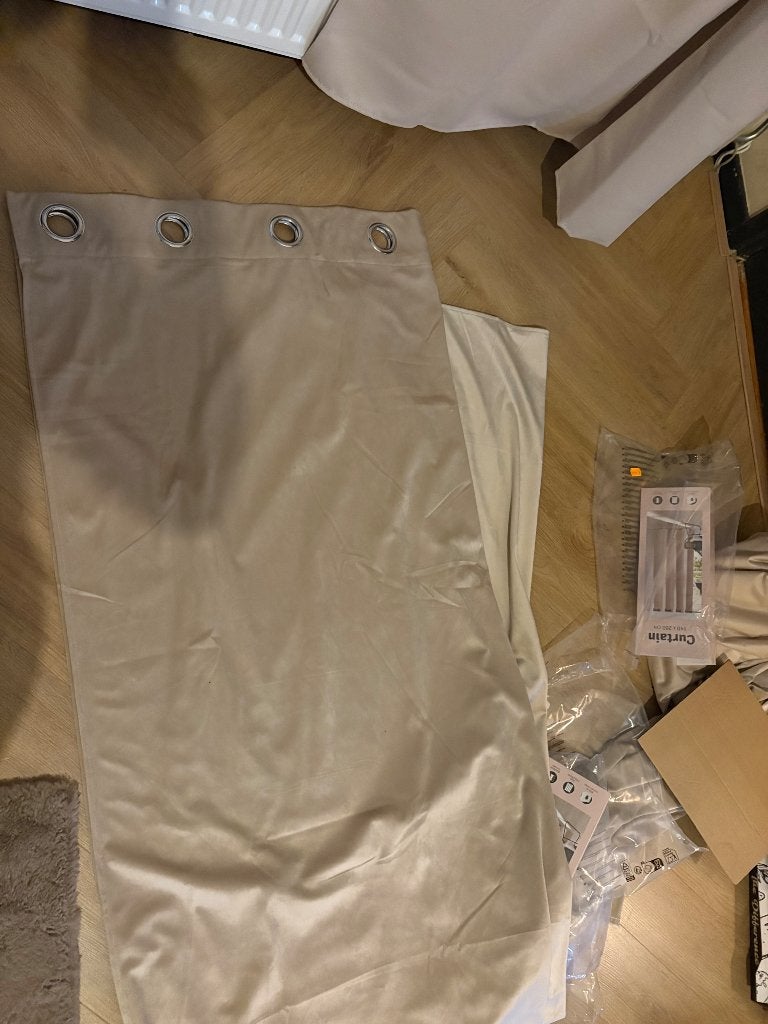 Velvet gordijnen ringen, Met ringen, Verzenden, Fluweel, Crème