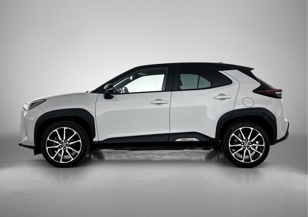 Toyota Yaris Cross 1.5 Hybrid GR Sport | PANO | Navigatie |, Automaat, 12 maanden, Gebruikt, Zwart