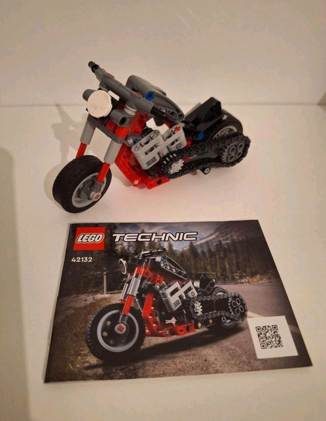 2x Lego technic 42132 motor compleet met boekje, Compleet, Lego, Ophalen of Verzenden, Zo goed als nieuw