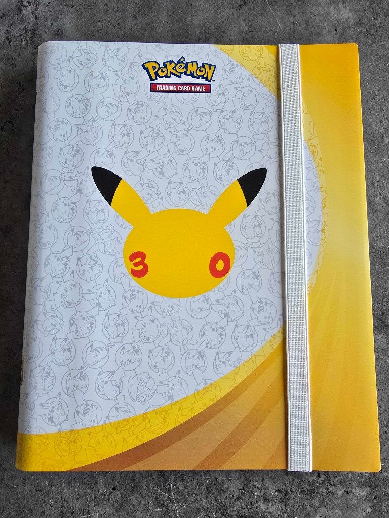 Pokémon 30th Celebration Binder (9-pocket portfolio), Ophalen of Verzenden, Nieuw, Overige typen