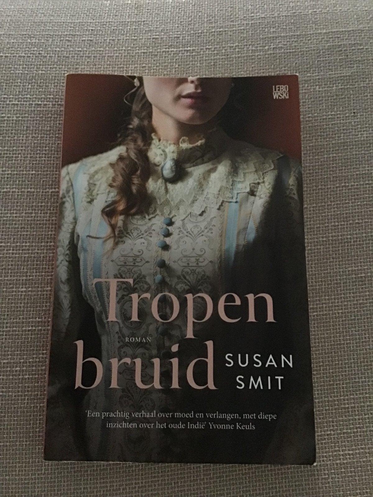 Tropenbruid - Susan Smit (Roman), Boeken, Romans, Zo goed als nieuw, Nederland, Ophalen of Verzenden