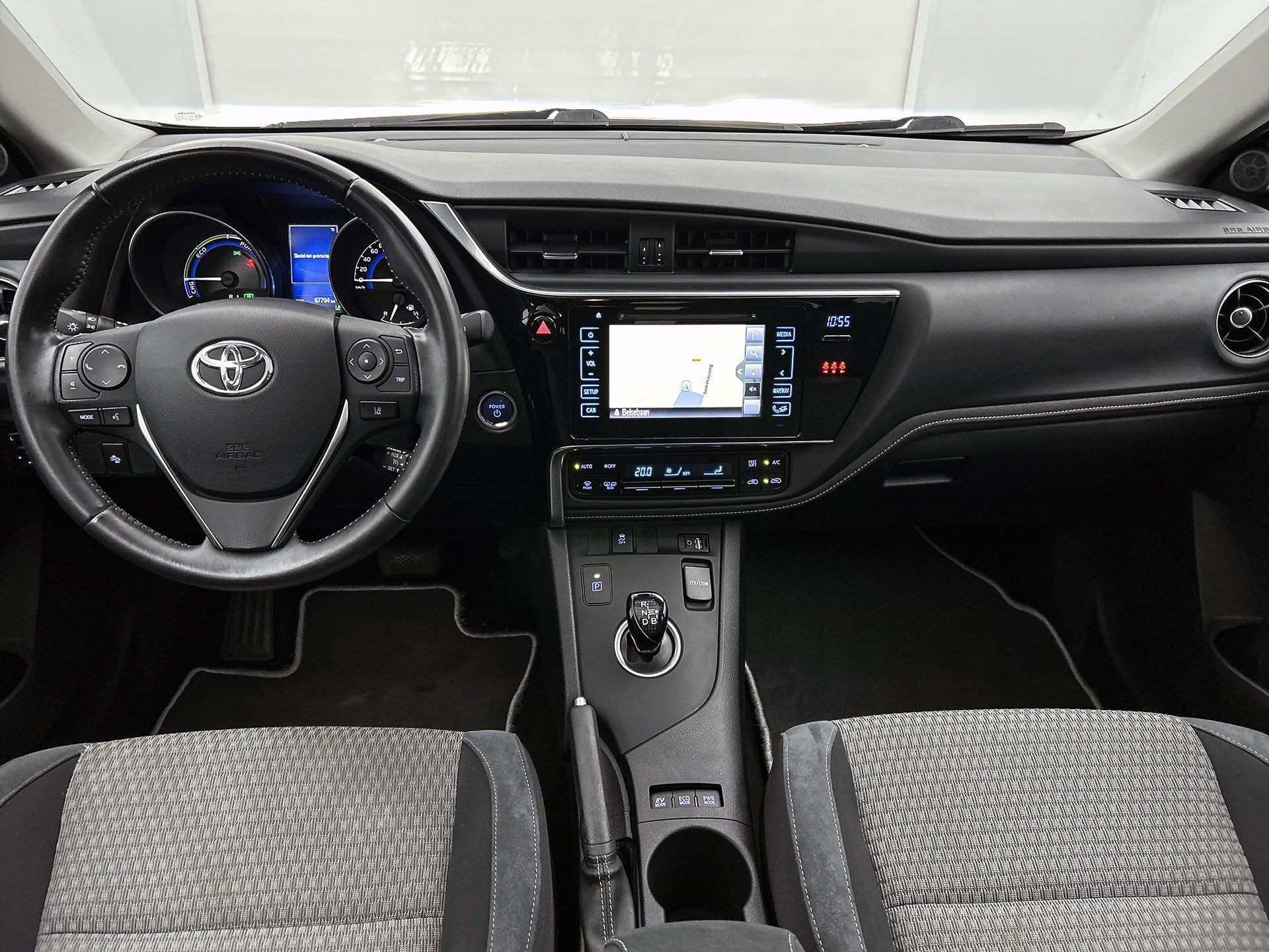 Toyota Auris Touring Sports 1.8 Hybrid Dynamic Ultimate | Pa, Auto's, 136 pk, Gebruikt, Alcantara, Hybride Elektrisch/Benzine